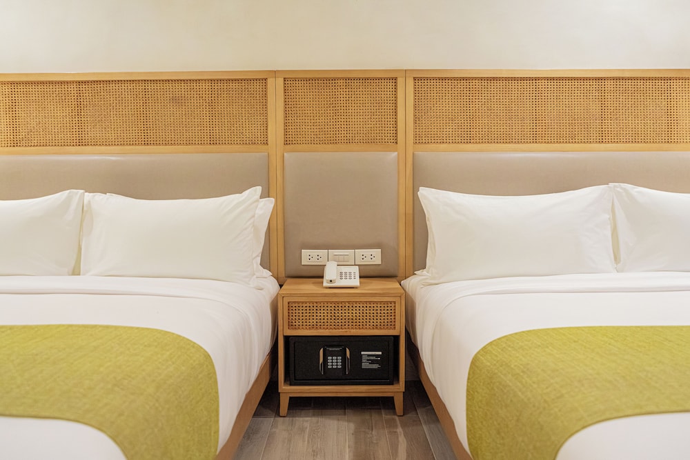 mandarin nest boracay