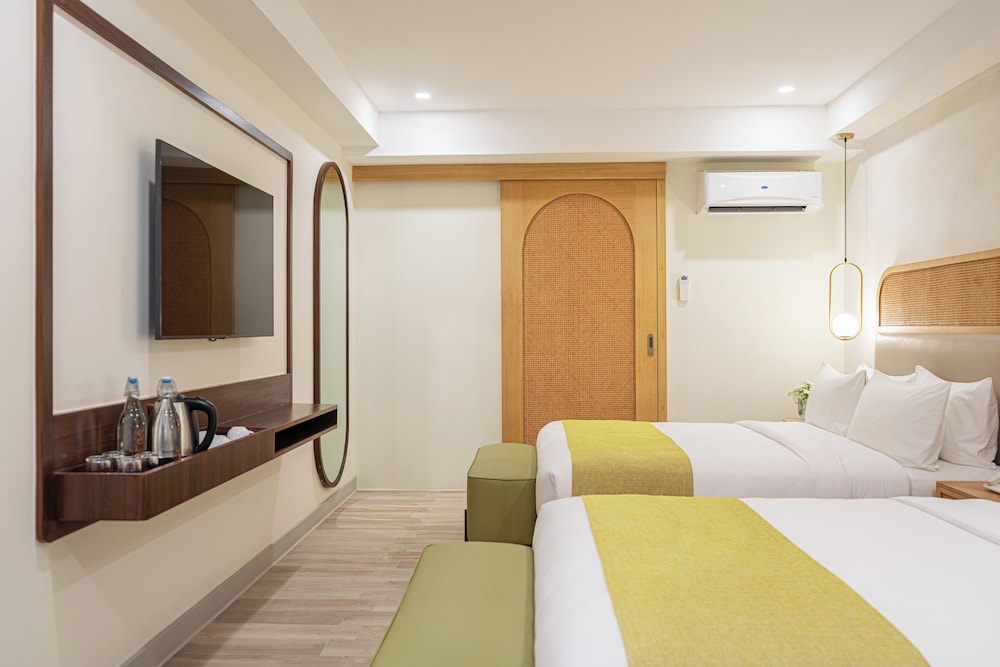 mandarin nest boracay