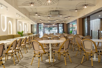 mandarin nest boracay