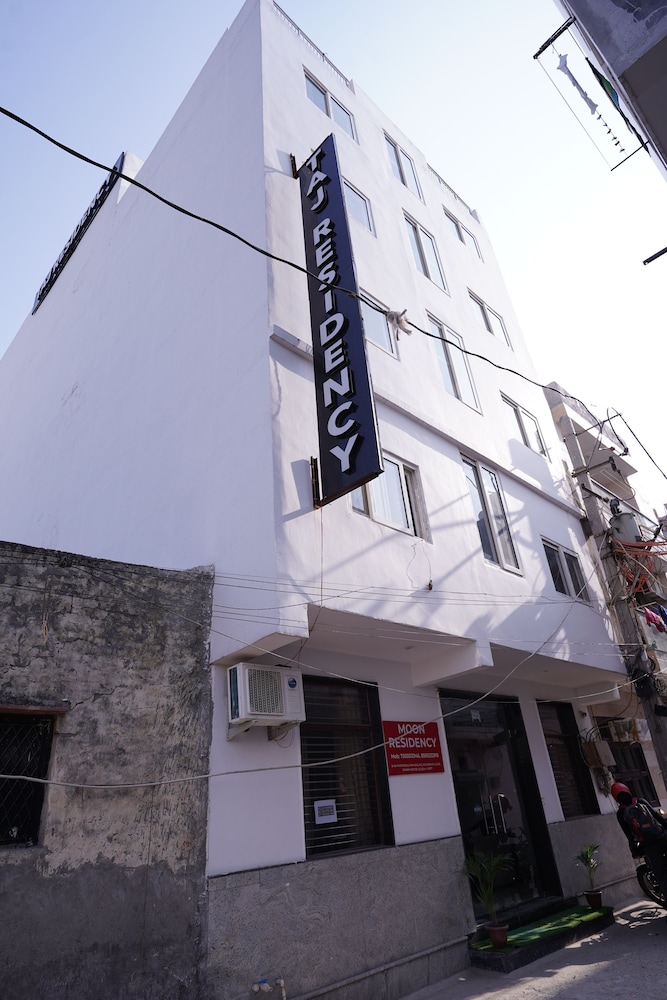 hotel moon residency