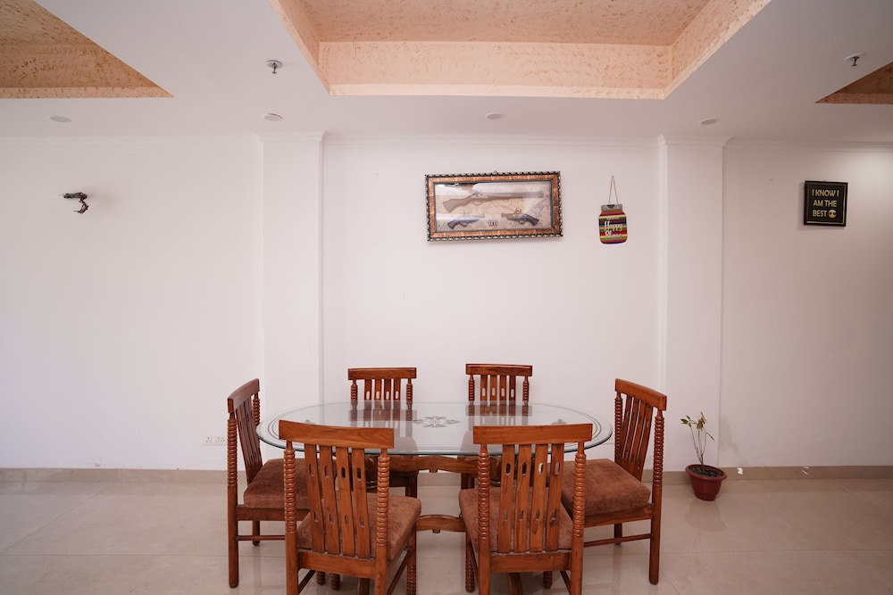 hotel moon residency