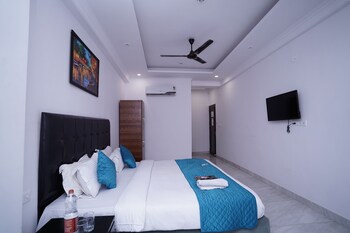 hotel moon residency