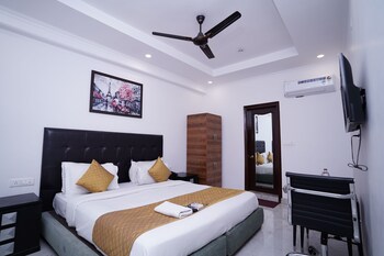 hotel moon residency