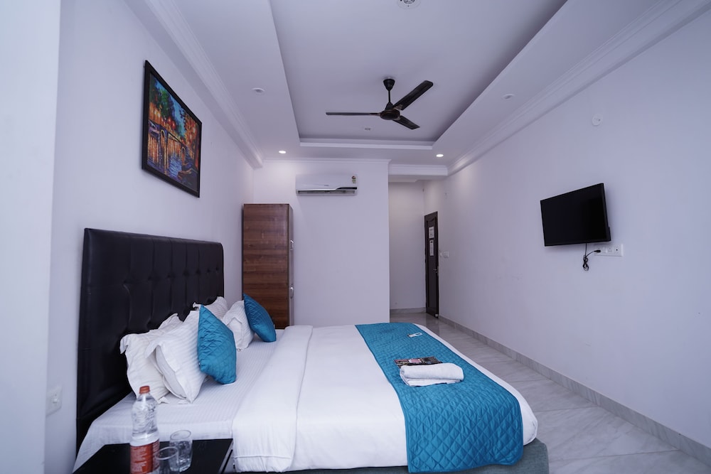 hotel moon residency