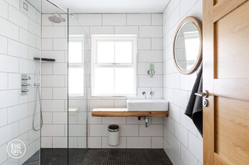 stay lagom riders lodge