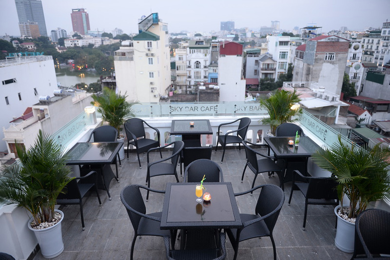 victor metropolis hotel and rooftop bar