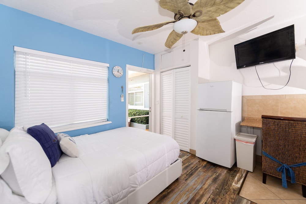 tropic isle boutique hotel