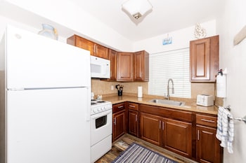 tropic isle boutique hotel