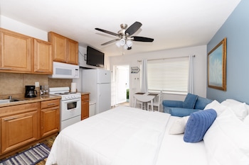 tropic isle boutique hotel