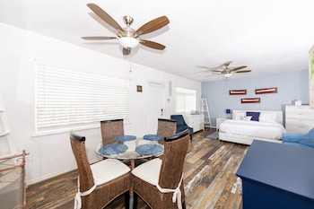 tropic isle boutique hotel