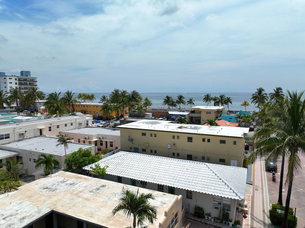 tropic isle boutique hotel