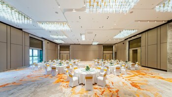 holiday innxian east an ihg hotel