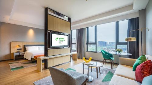 holiday innxian east an ihg hotel