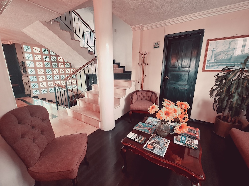 hotel and suites gonsalez suarez quito