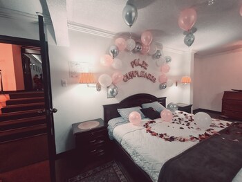 hotel and suites gonsalez suarez quito