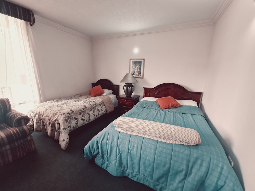 hotel and suites gonsalez suarez quito