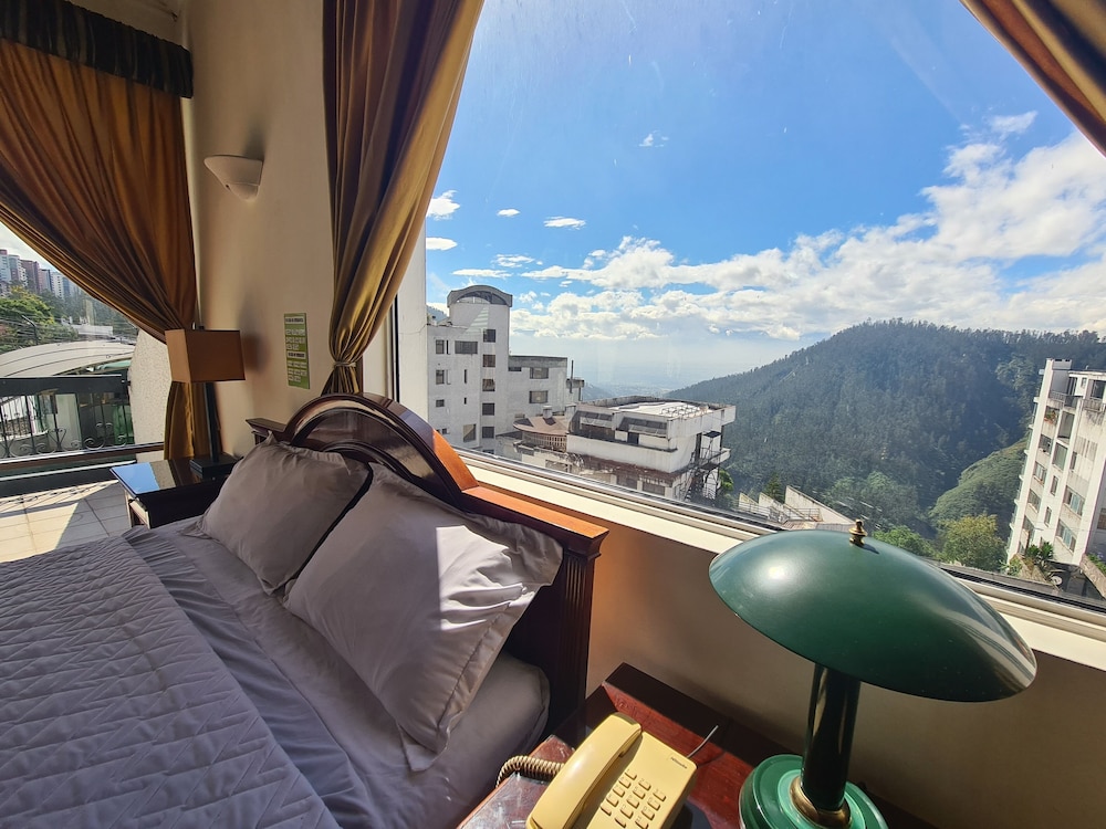 hotel and suites gonsalez suarez quito