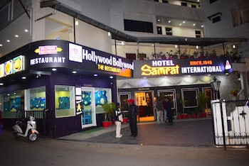 hotel samrat int nakki lake 200 metre