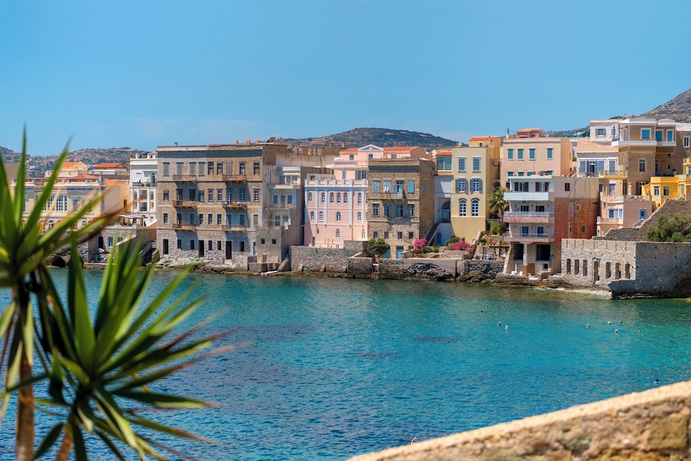 electra syros adults only