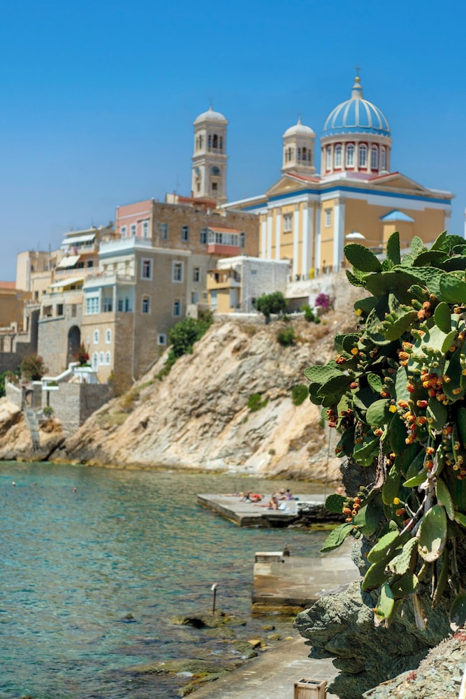 electra syros adults only