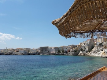 syros