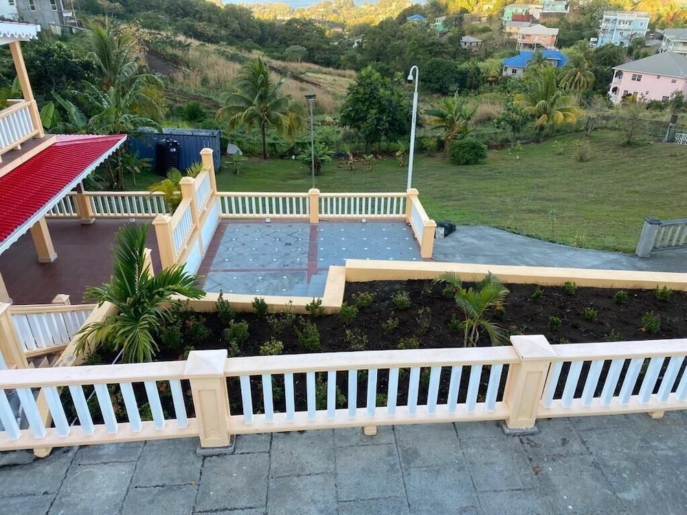 dalys luxury apartments