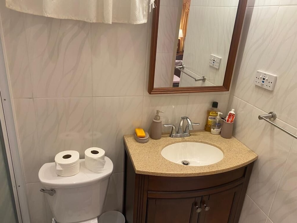 dalys luxury apartments