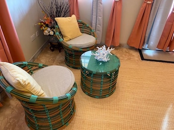 dalys luxury apartments