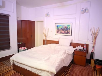 rezala restaurant catering and residence