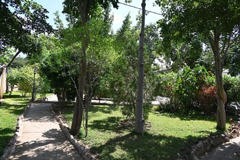 beulah court vineyard guest house