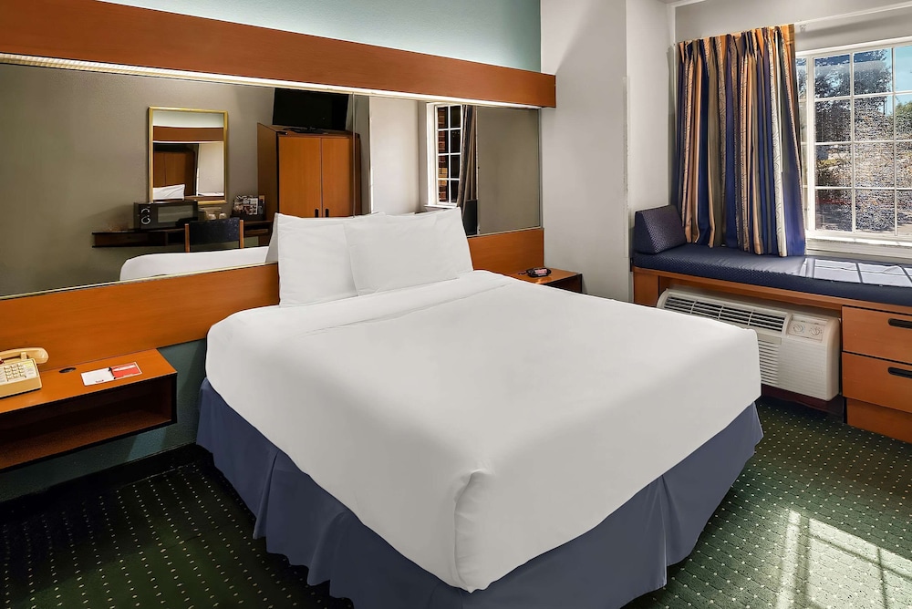 econo lodge inn and suites mesquite dallas east