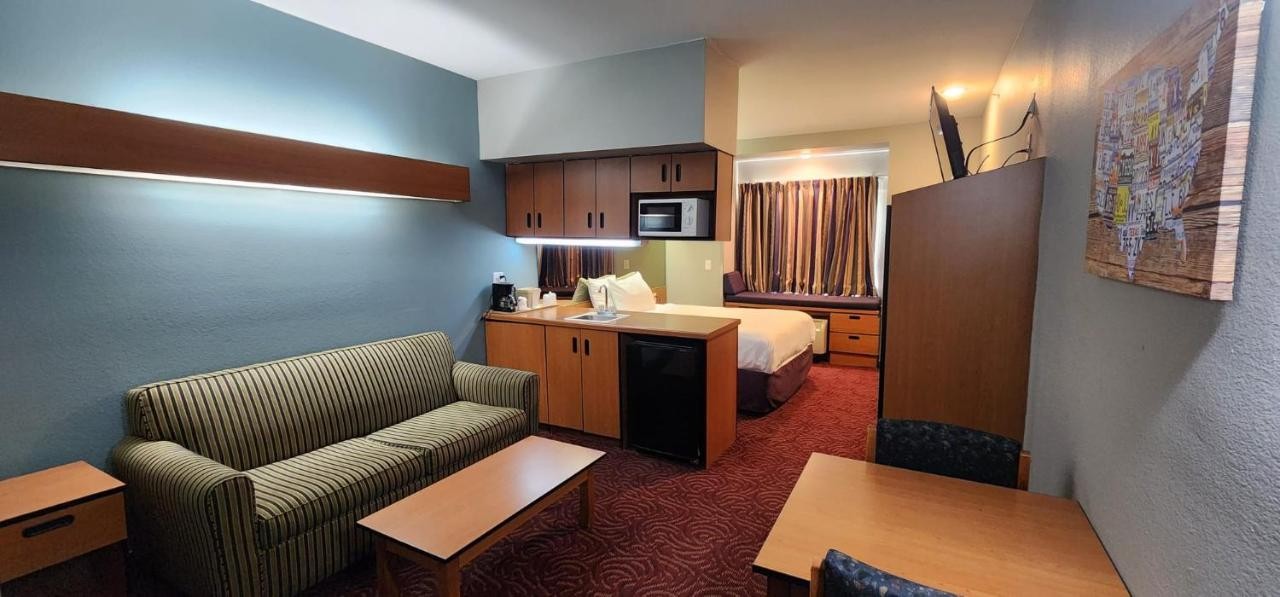 econo lodge inn and suites mesquite dallas east