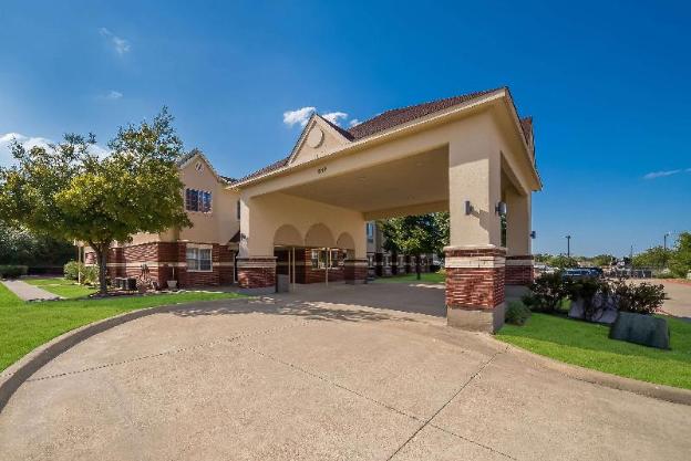 econo lodge inn and suites mesquite dallas east