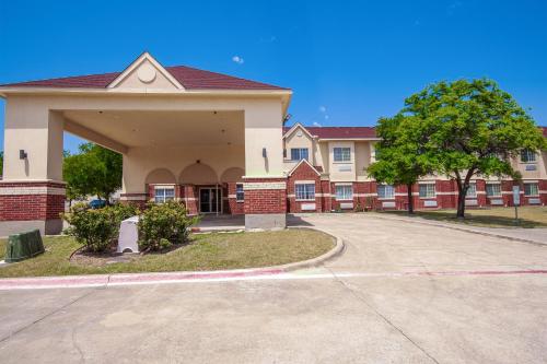 econo lodge inn and suites mesquite dallas east
