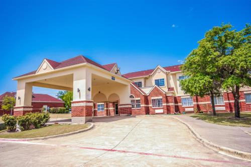 econo lodge inn and suites mesquite dallas east