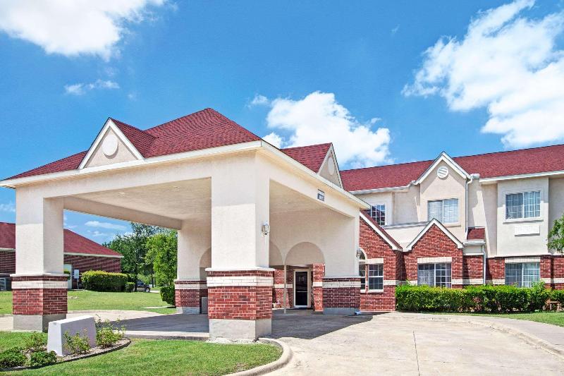 econo lodge inn and suites mesquite dallas east
