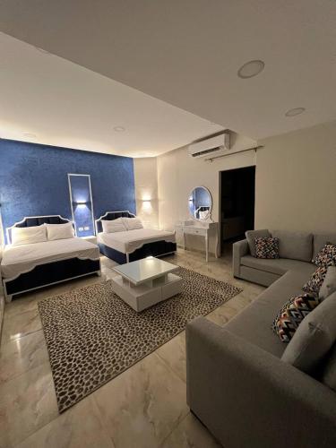 lucky hostel