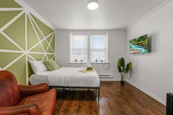 207 1br first floor back rear b