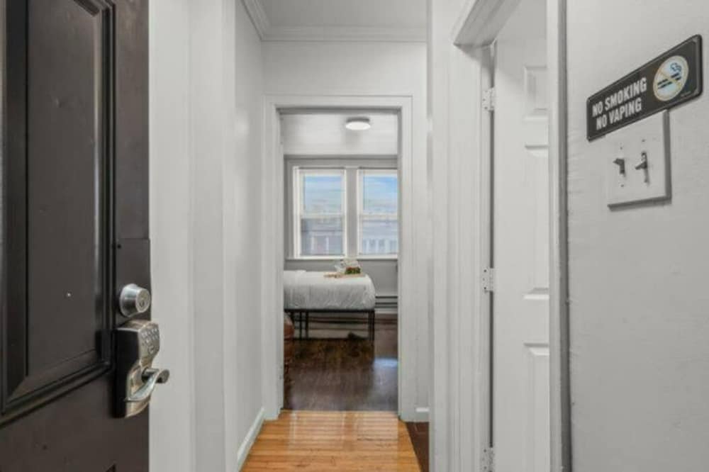 207 1br first floor back rear b