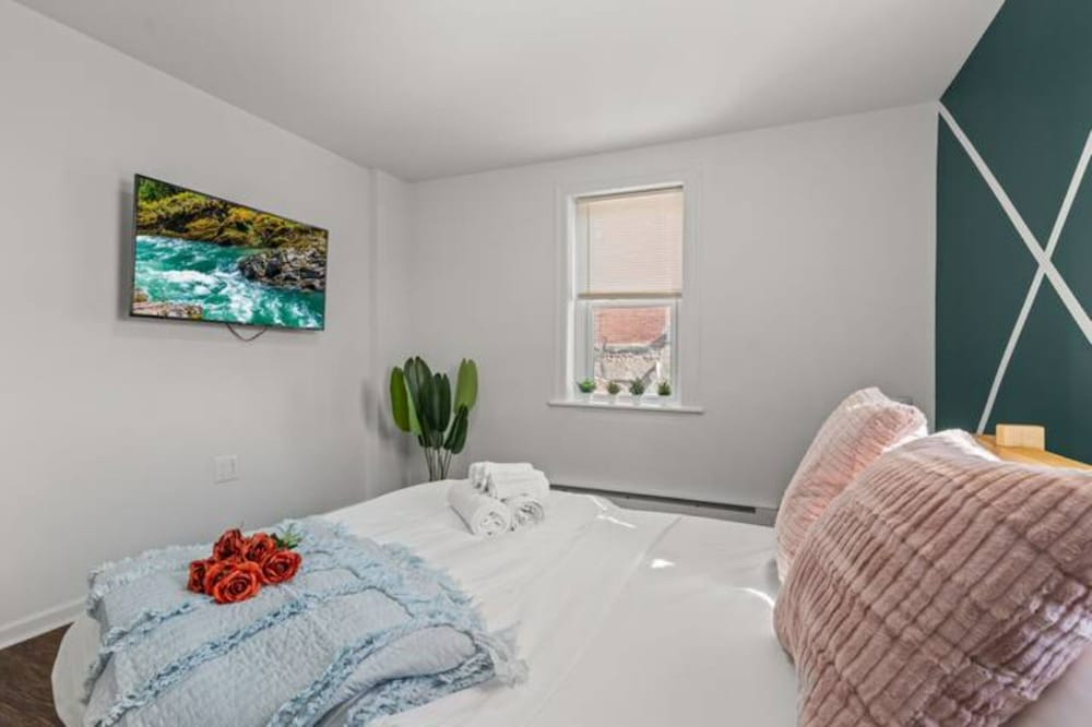 207 1br first floor back rear b