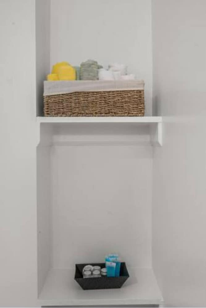 207 1br first floor back rear b