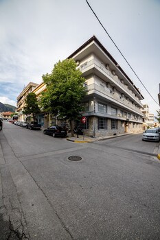 Galaxy,Kastraki>>Kalabaka,2 star