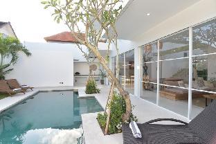 villa cruz in the centre berawa