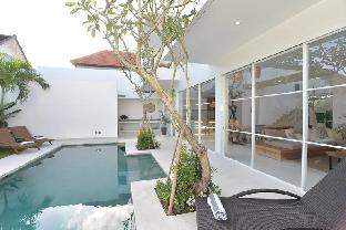 villa cruz in the centre berawa