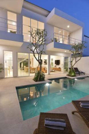 villa cruz in the centre berawa