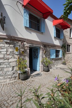tetka konuk evi