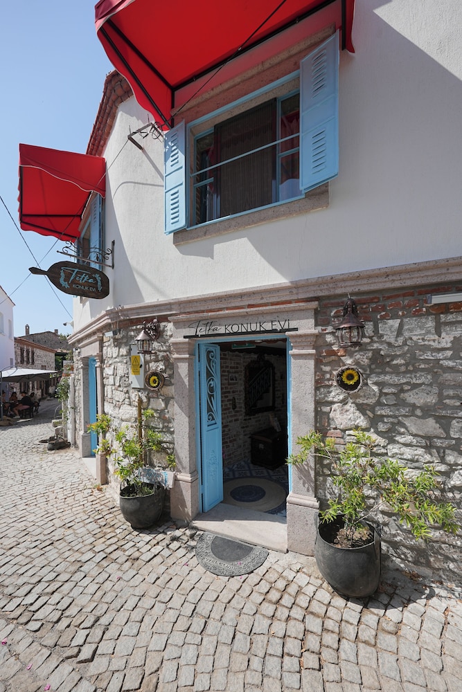 tetka konuk evi