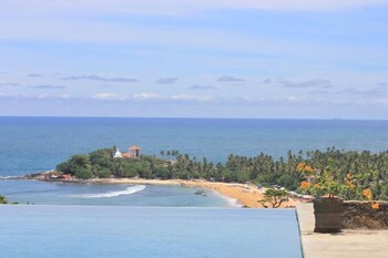 far horizons villa by angel