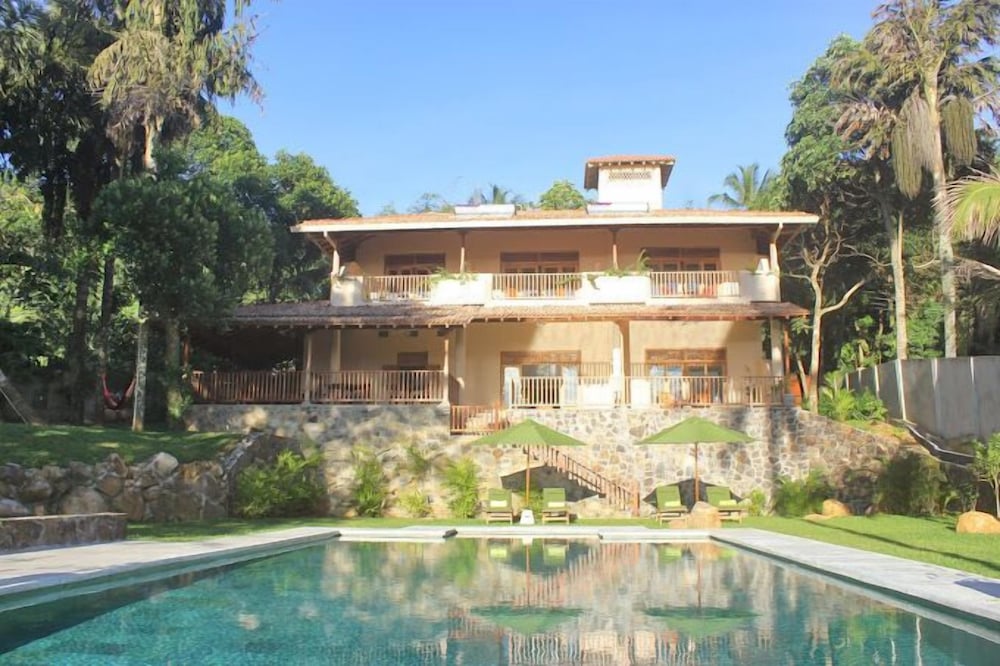 far horizons villa by angel