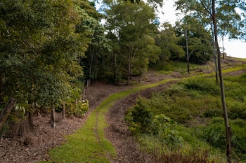whispering valley cottage retreat